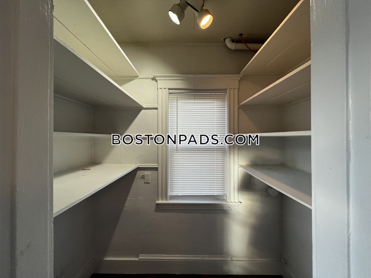 Broadway, Somerville