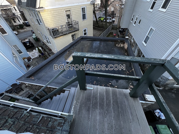 Broadway, Somerville