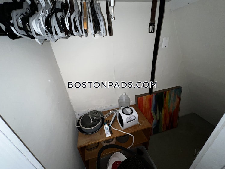 Broadway, Somerville