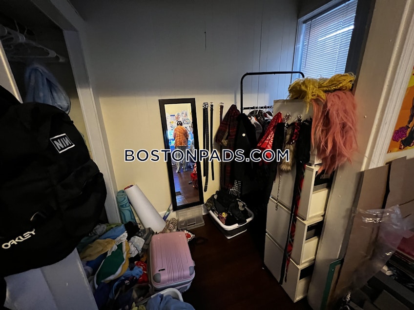 Boston - $5,200+ /month