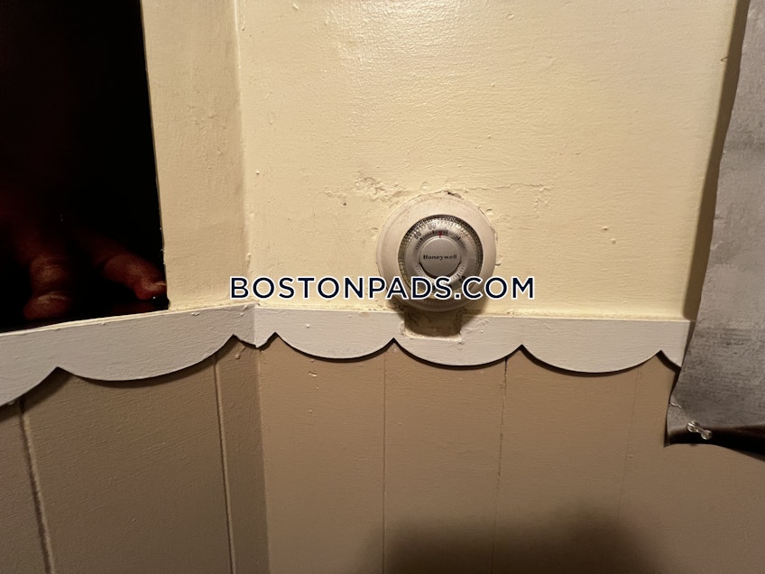 Boston - $5,200+ /month