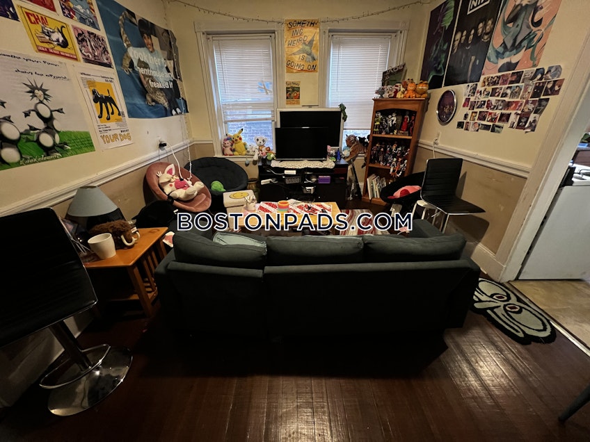 Boston - $5,200+ /month