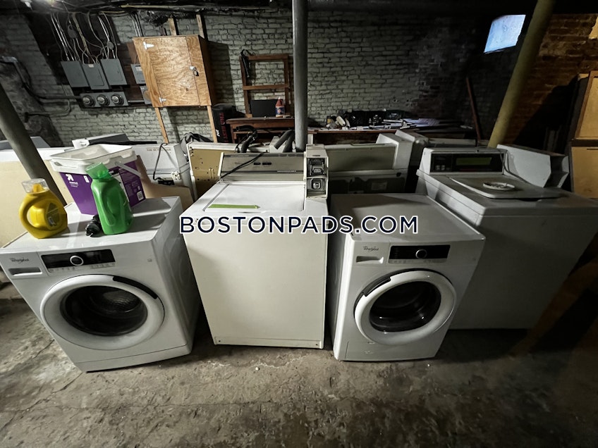 Boston - $5,200+ /month