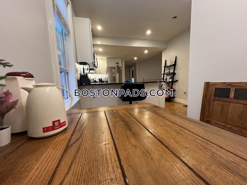 Boston - $5,950+ /month