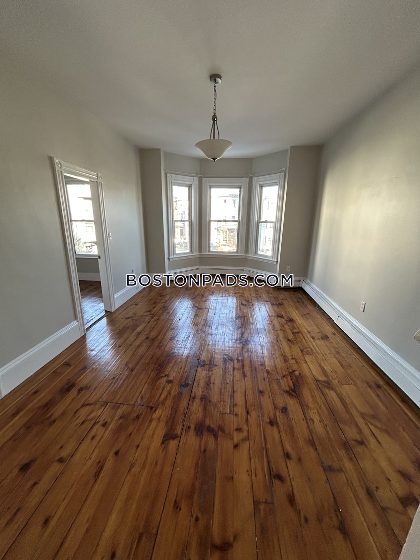 Boston - $2,600+ /month