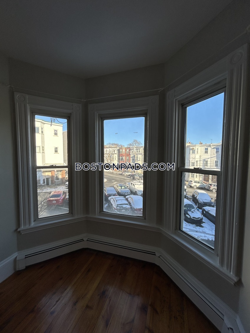 Boston - $2,600+ /month