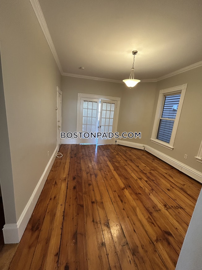 Boston - $2,600+ /mo