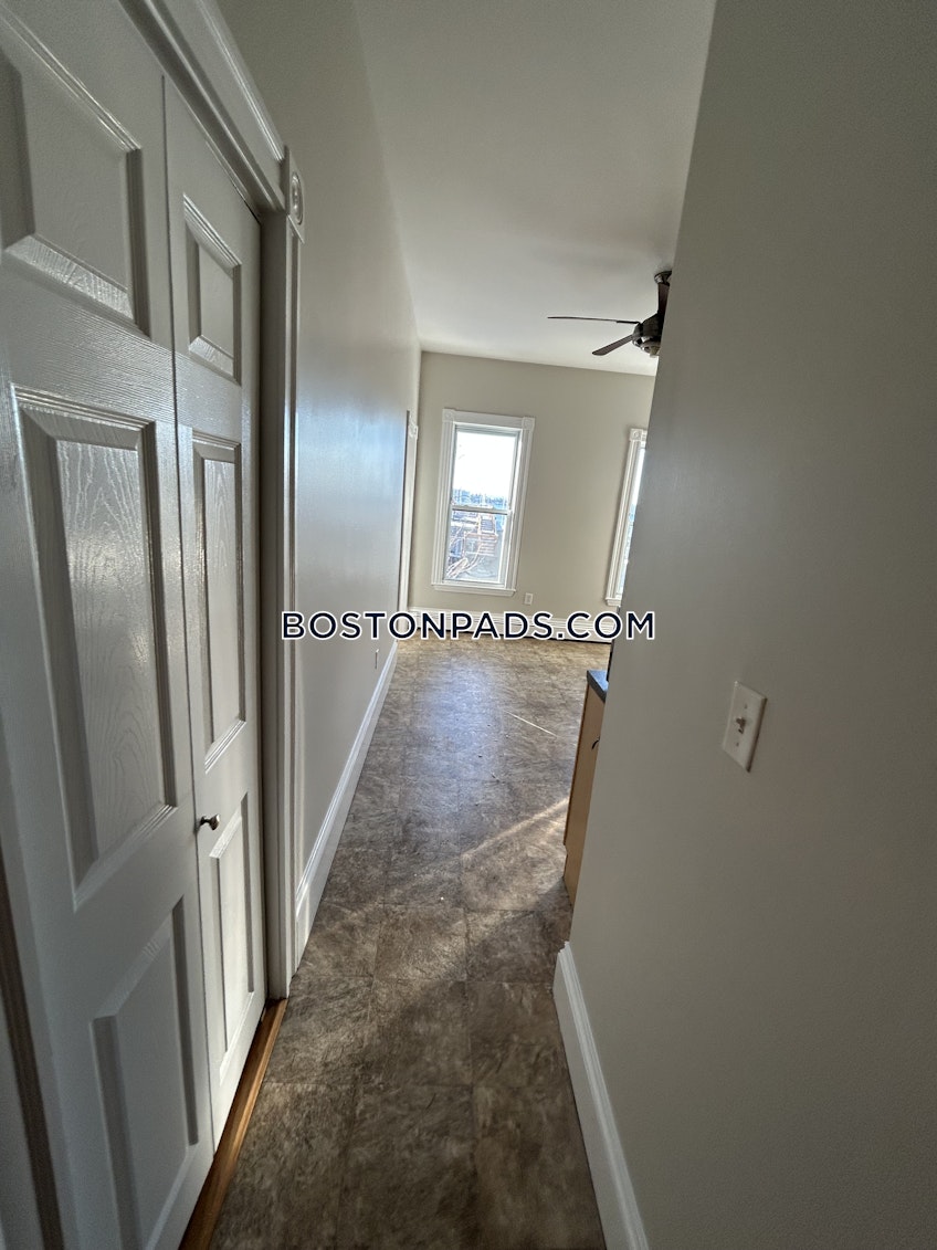 Boston - $2,600+ /month