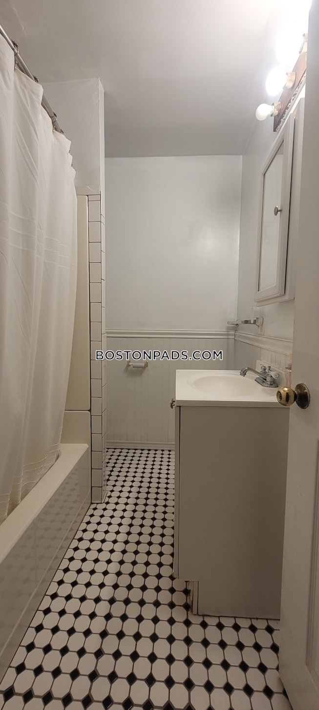 Brookline - $6,700+ /mo