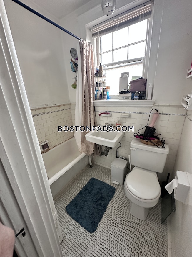 Brookline - $2,700+ /mo