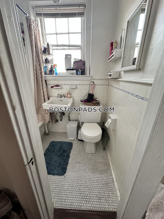 Brookline - $2,700+ /mo