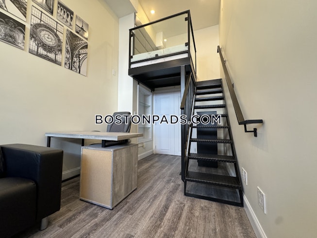 Boston - $3,500+ /mo