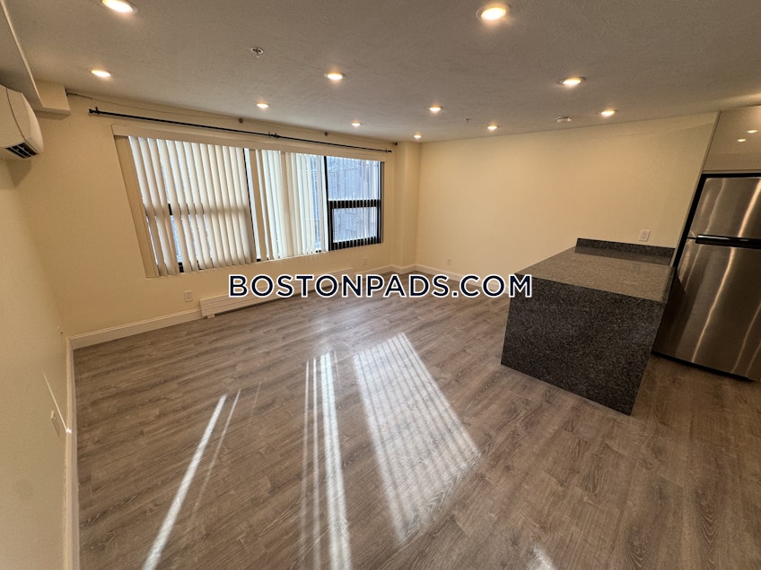 Boston - $3,100+ /month
