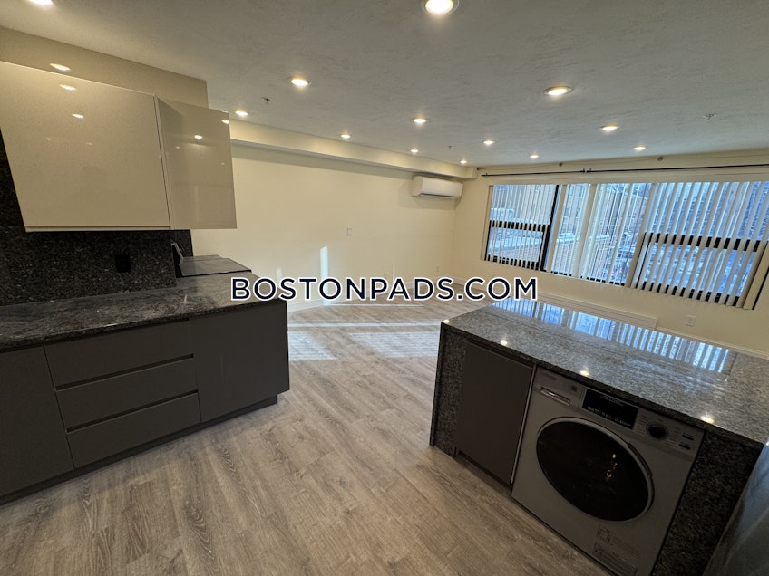 Boston - $3,100+ /month