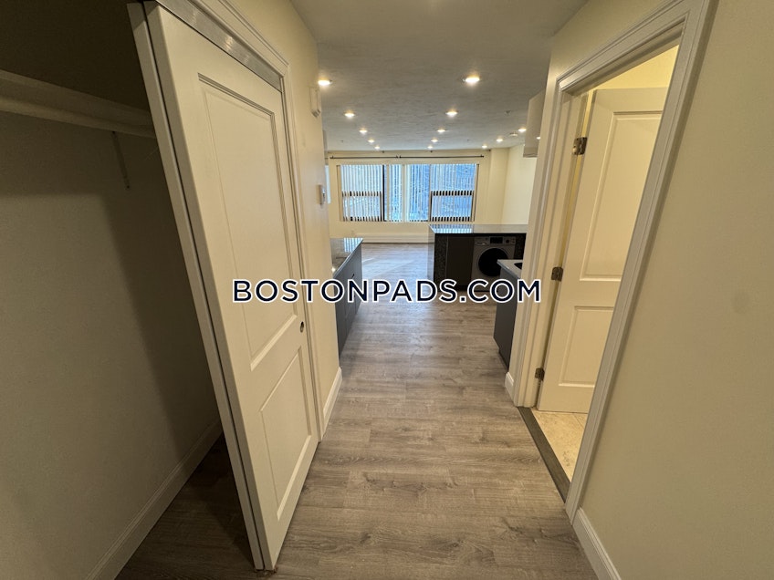 Boston - $3,100+ /month