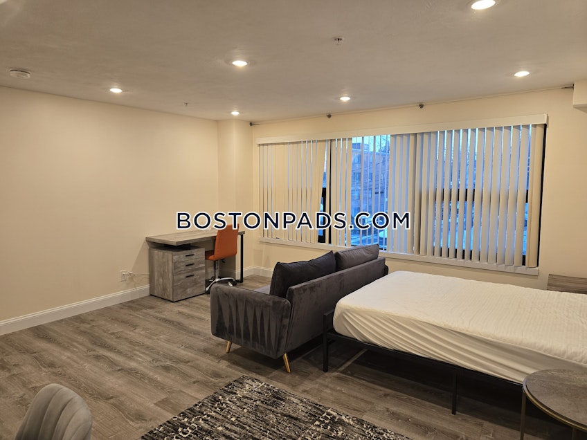 Boston - $3,100+ /month