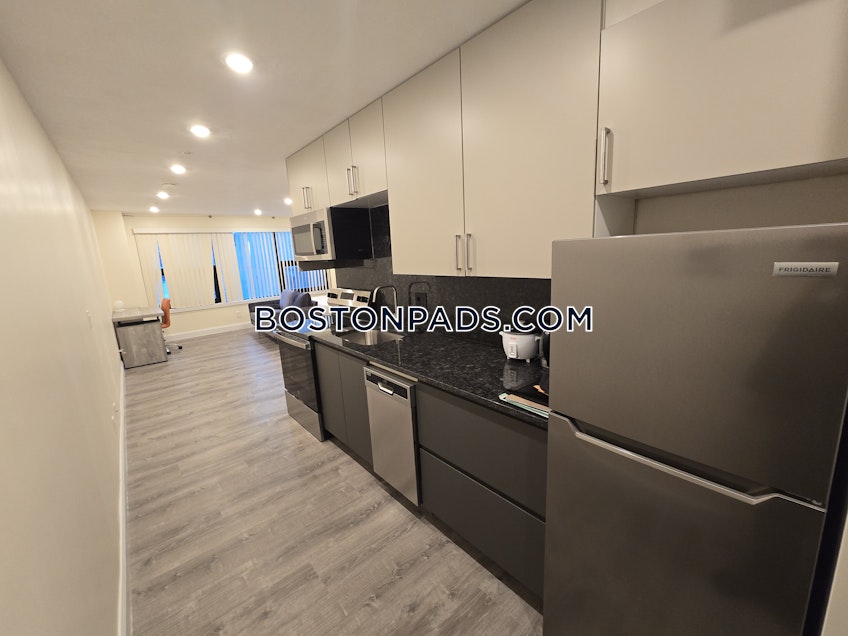 Boston - $3,100+ /month