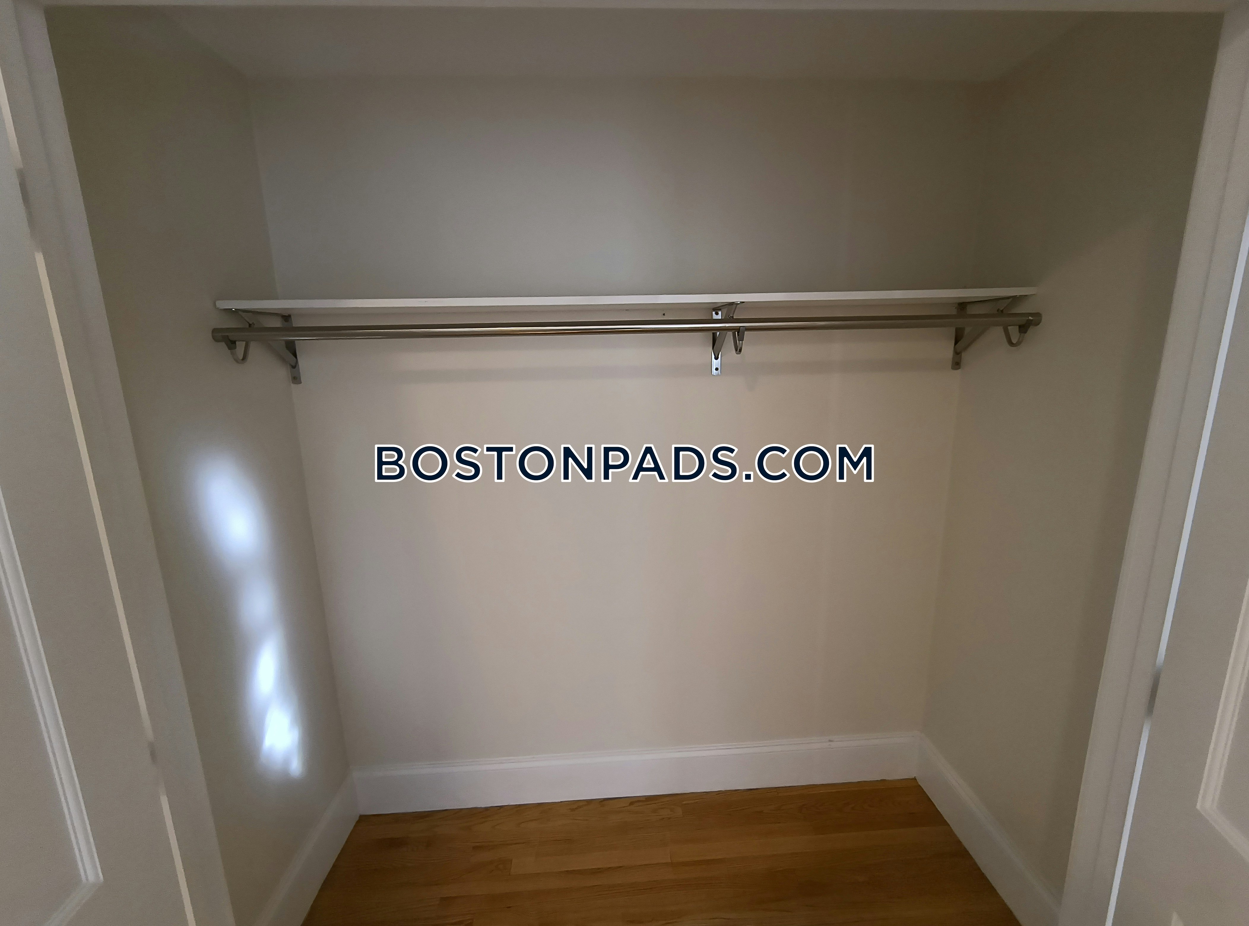 Cambridge - 4 Beds, 2 Baths