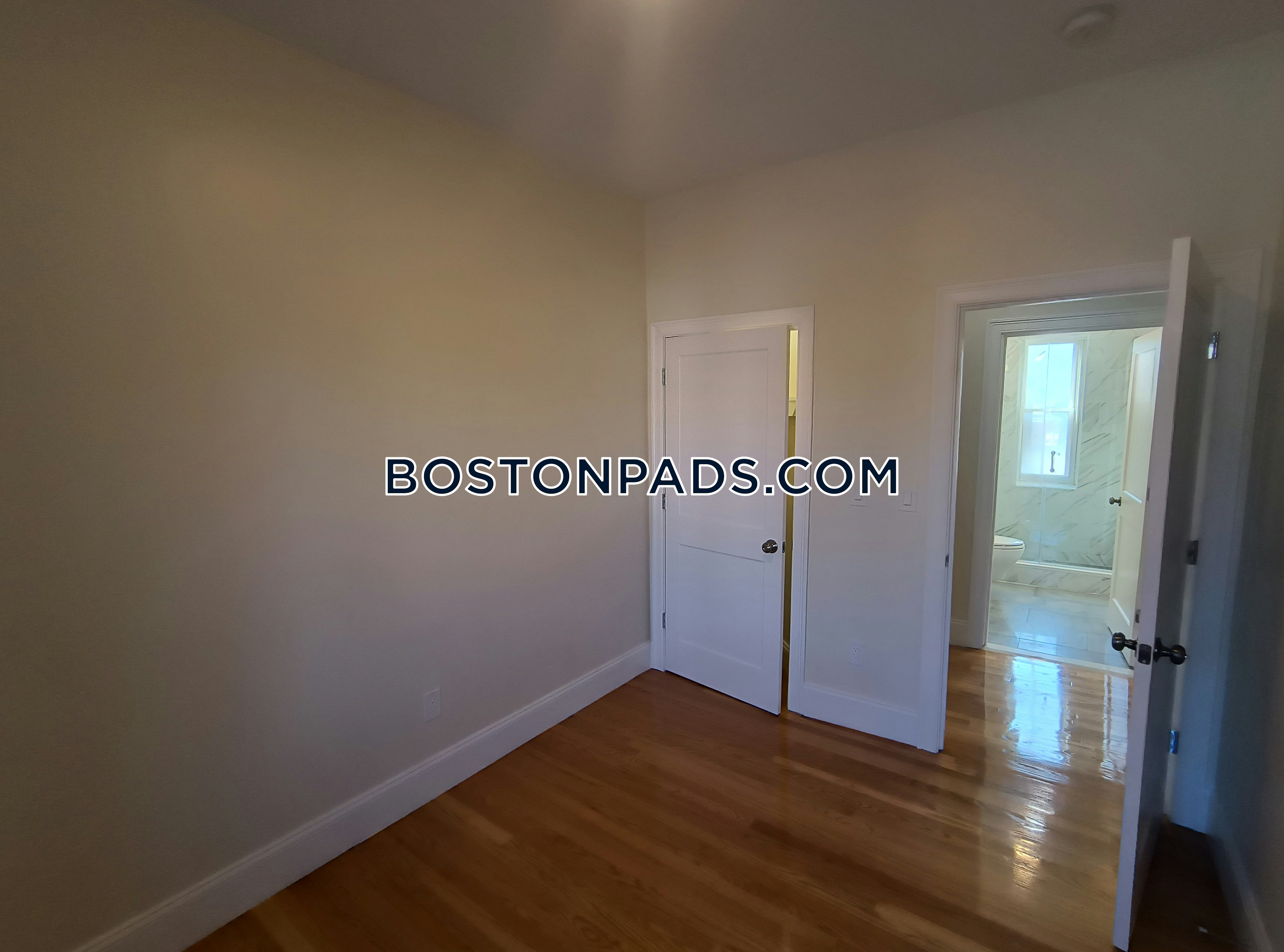 Cambridge - 4 Beds, 2 Baths