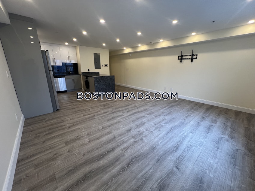 Boston - $3,100+ /month