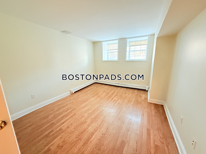 Boston - $3,850+ /month