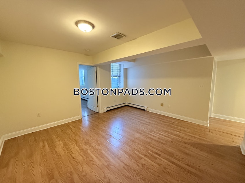 Boston - $3,850+ /month