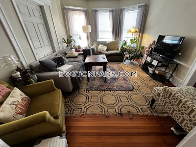 Somerville 3 Beds Somerville  Tufts - $3,700 No Fee