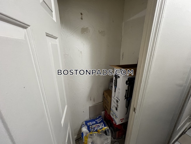 Boston - $4,400+ /mo