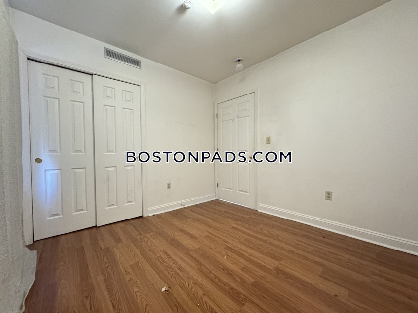 Boston - $2,700+ /month