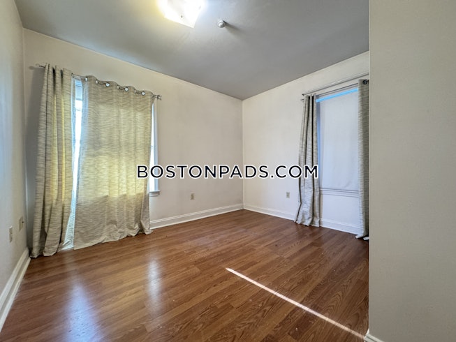 Boston - $2,700+ /mo