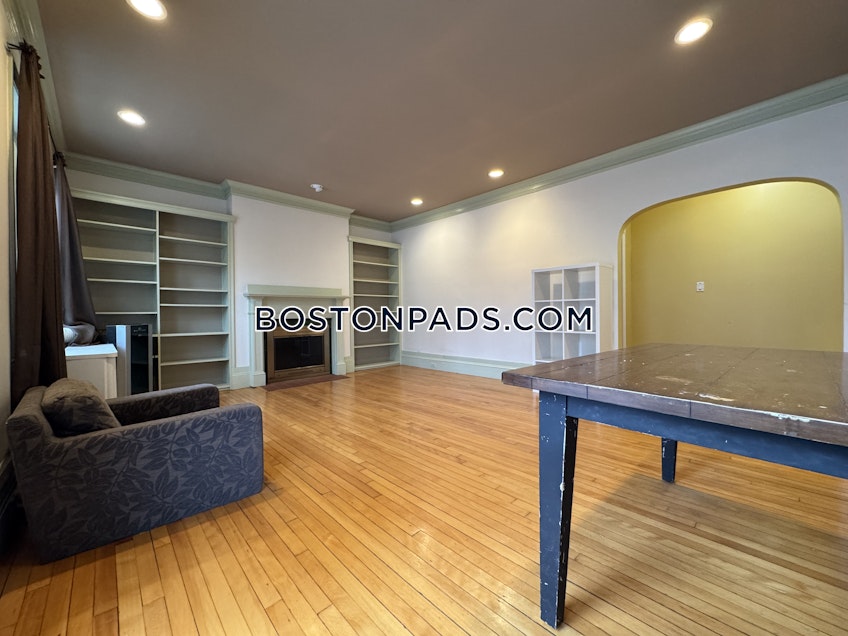 Brookline - $3,650+ /month