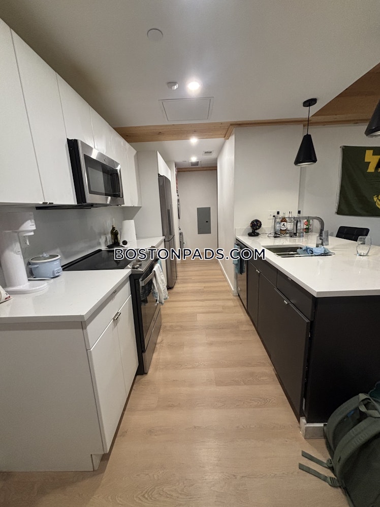 East Lenox St., Boston