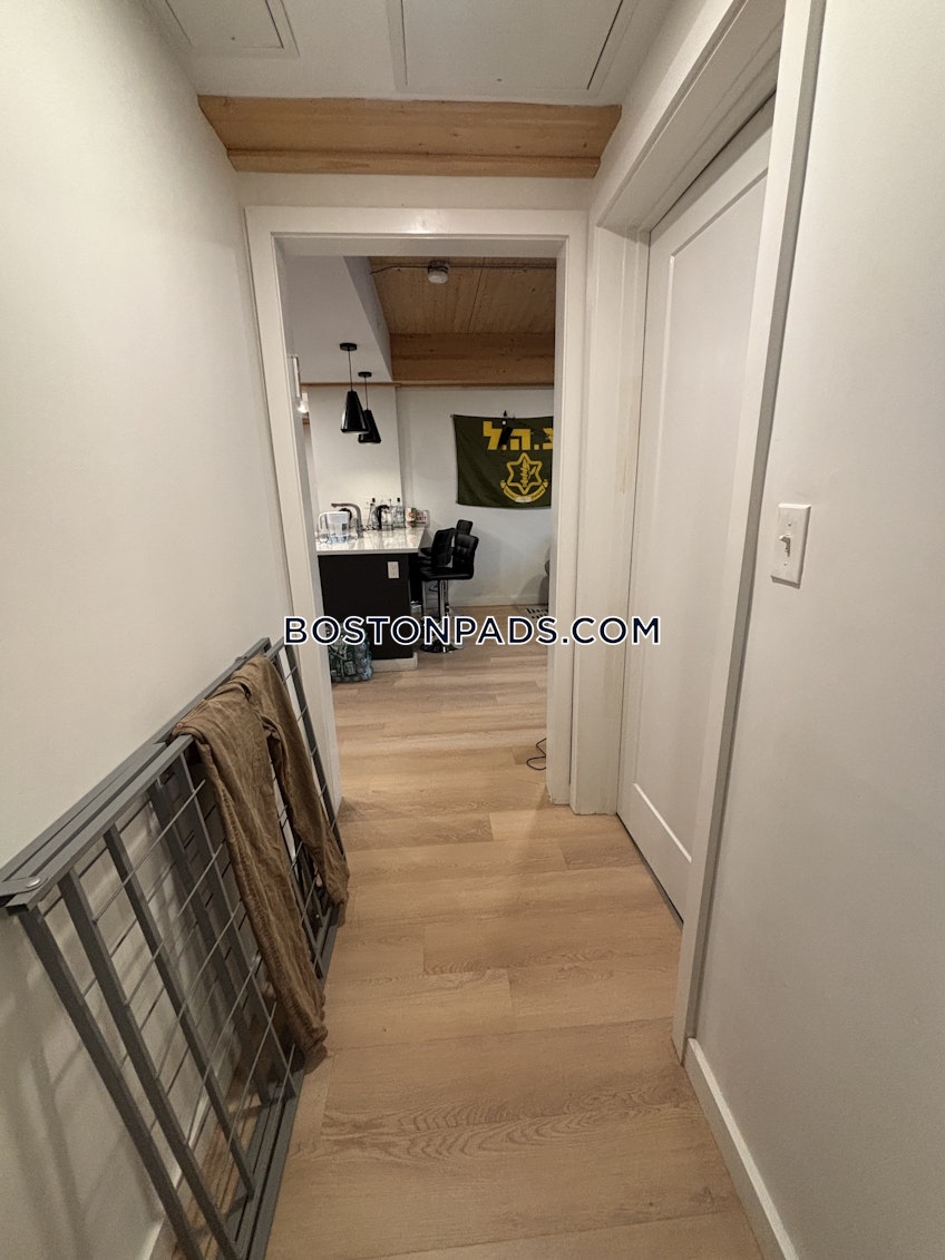 Boston - $5,400+ /month