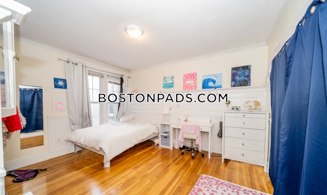 Brookline - $9,300+ /mo