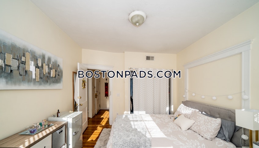 Brookline - $9,300+ /month