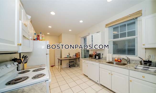 Brookline - $9,300+ /mo