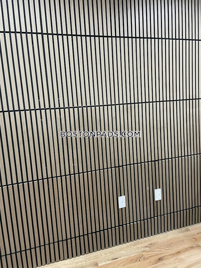 Boston - $3,800+ /mo