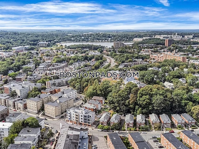 Boston - $5,695+ /mo