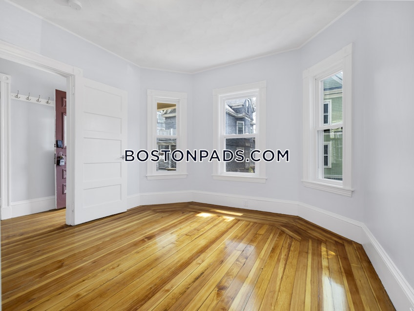 Somerville - $4,600+ /month