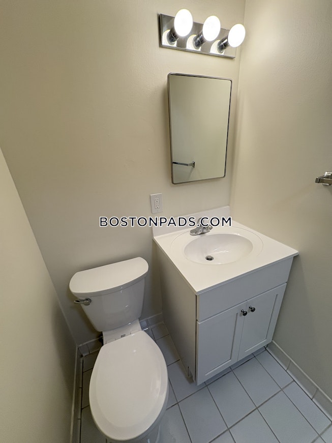 Brookline - $3,300+ /mo