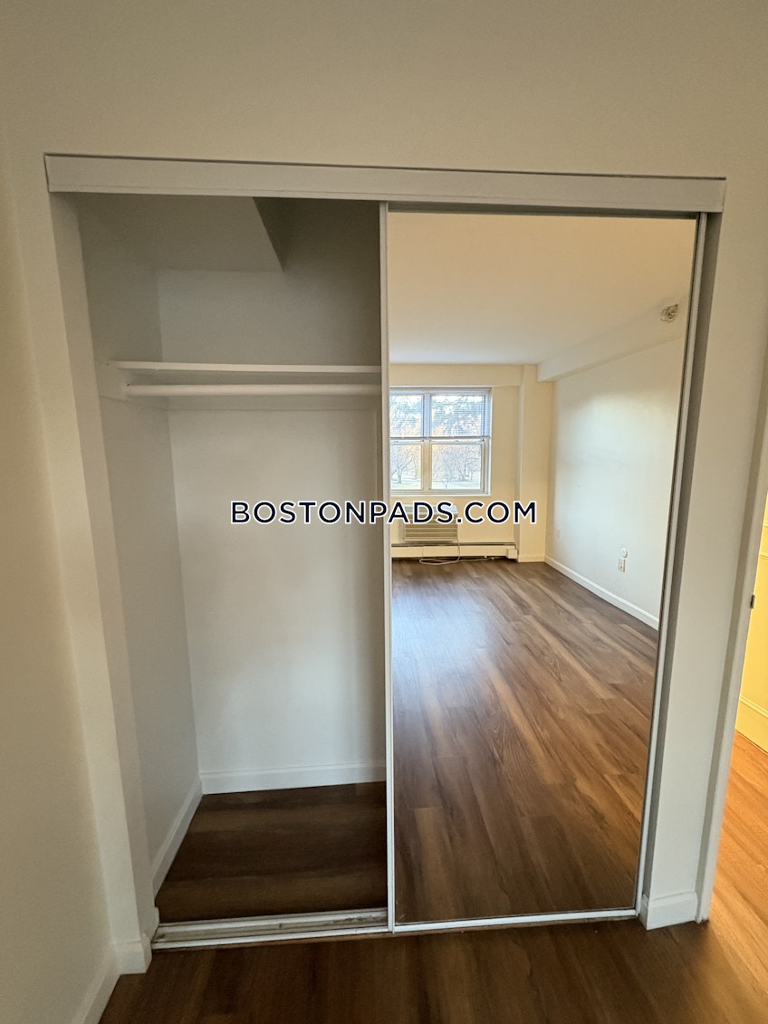 Brookline - $3,300+ /month