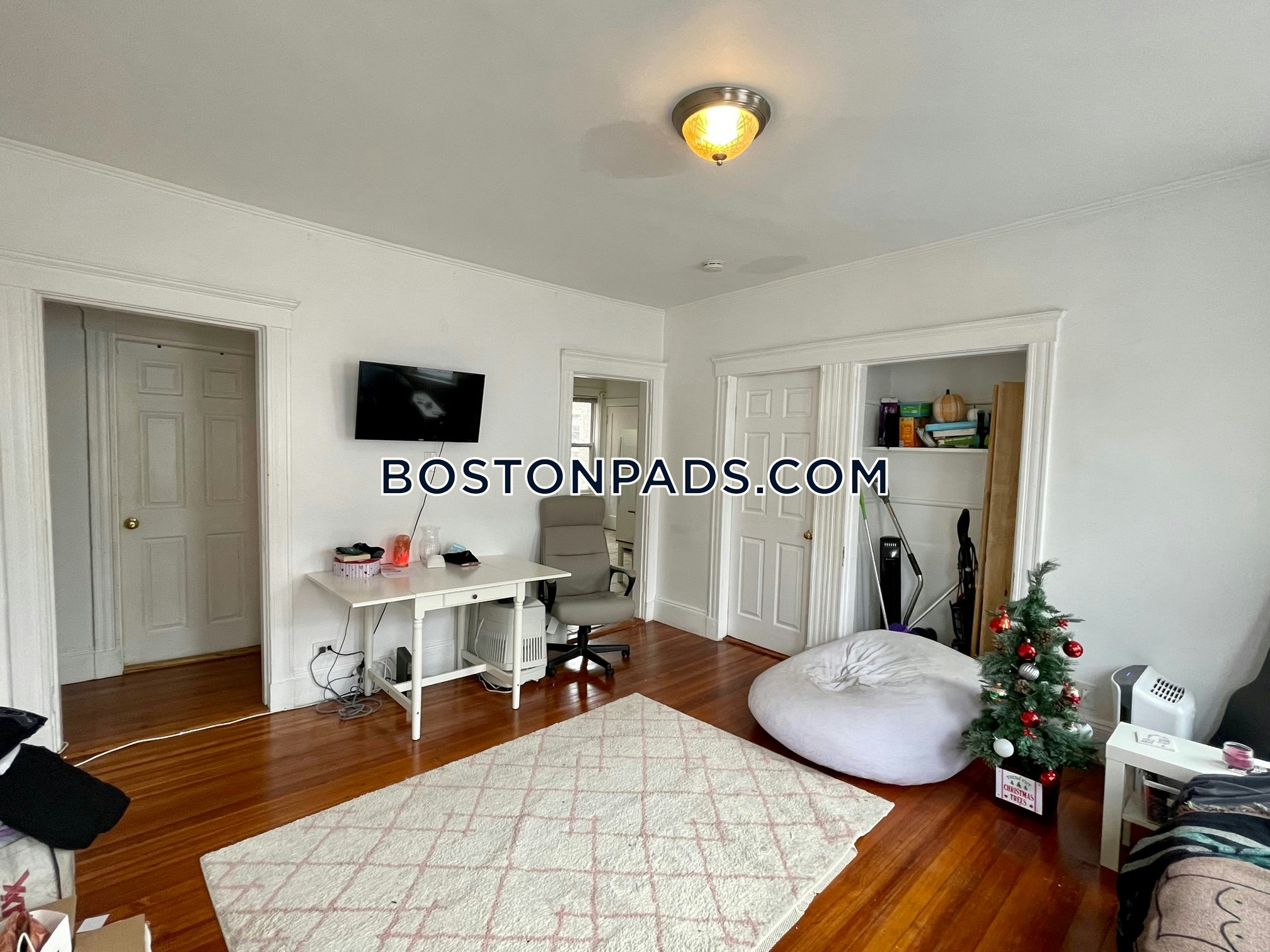 Allston/Brighton Border, Boston, MA - 3 Beds, 1 Bath - $4,300 - ID#8025828