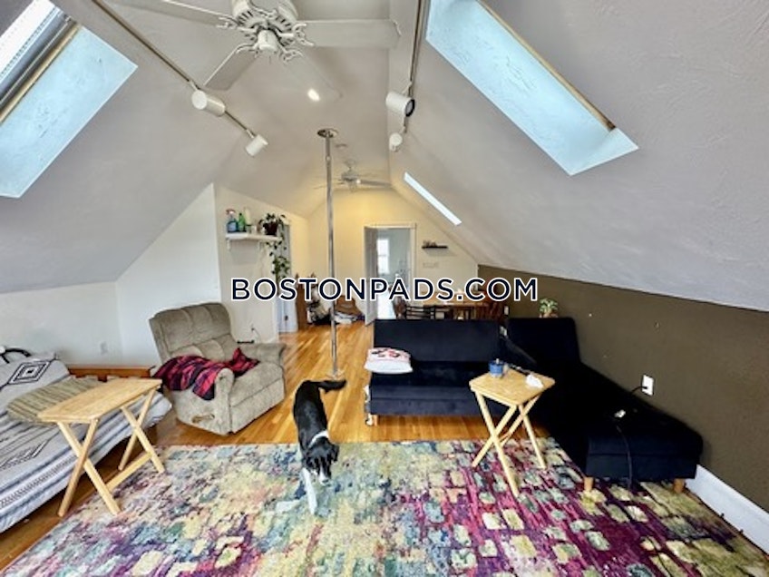 Medford - $4,845+ /month