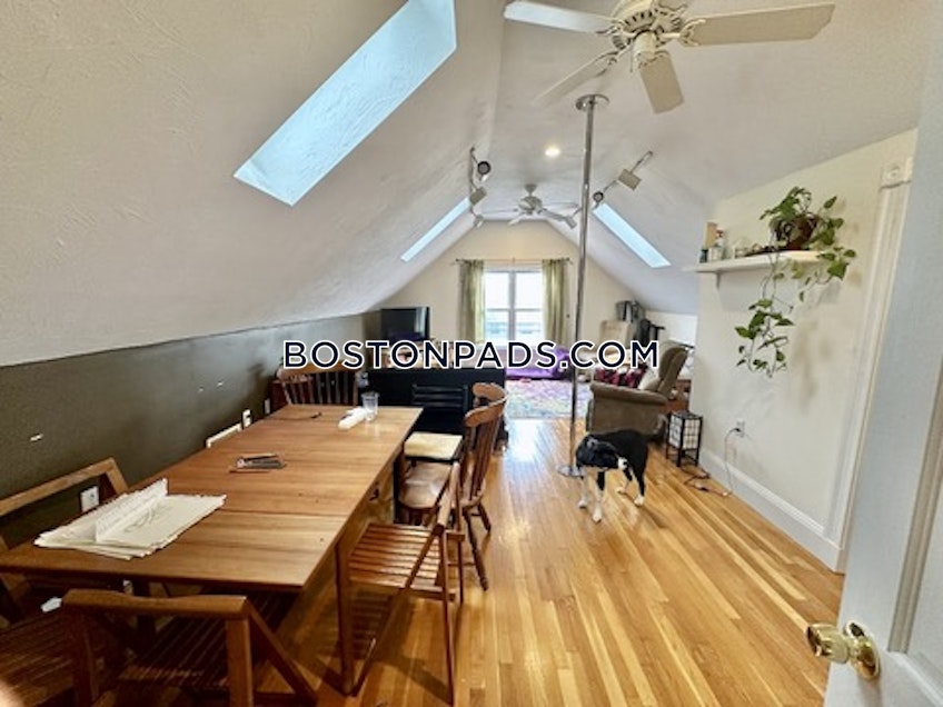 Medford - $4,845+ /month