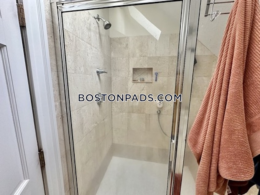 Medford - $4,845+ /month