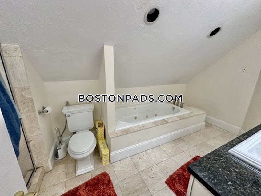 Medford - $4,845+ /month