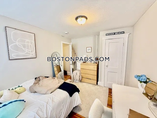 Boston - $5,500+ /mo