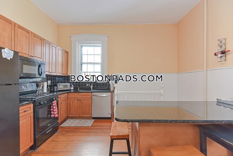 Hillside St., Roxbury Crossing