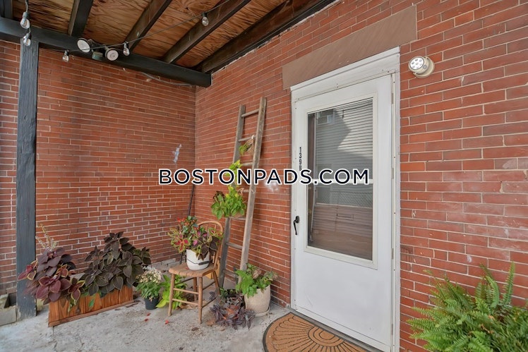 Hillside St., Roxbury Crossing