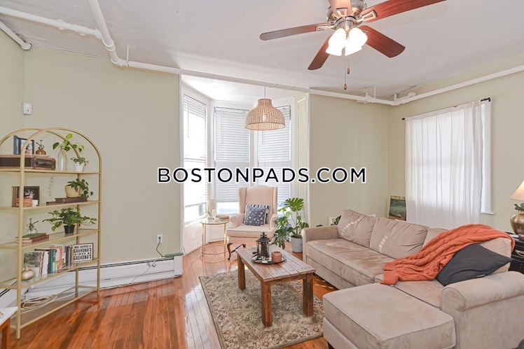 Hillside St., Roxbury Crossing